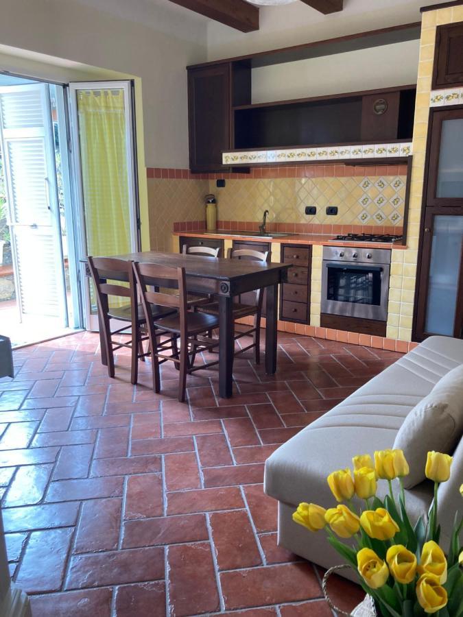Appartamento F&M Castelnuovo Magra Exterior photo
