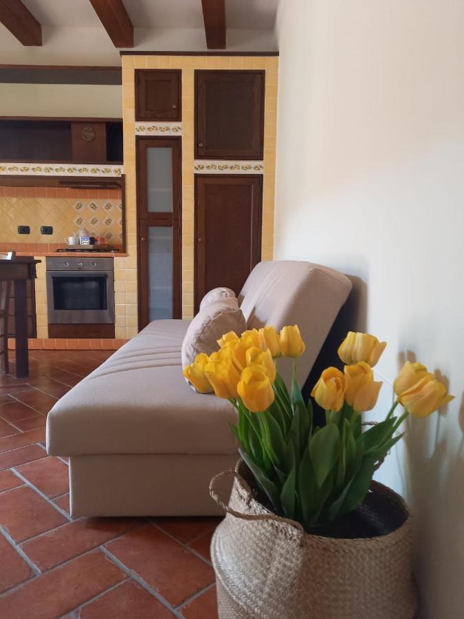 Appartamento F&M Castelnuovo Magra Exterior photo